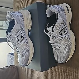 New Balance 530